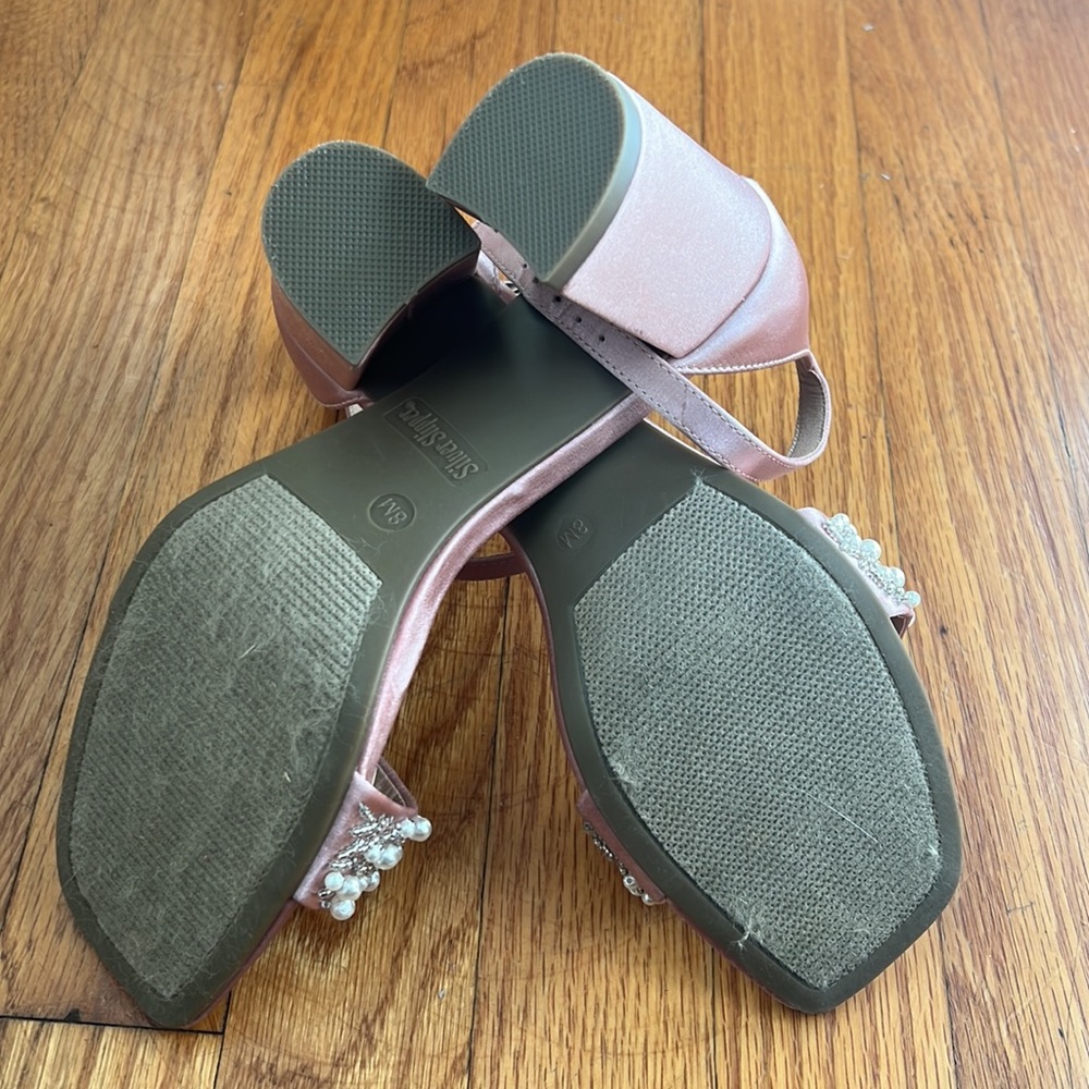 Pink Heels - Picture 3 of 4